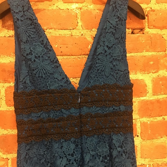 NEW.  Lace evening dress 🔥 - Picture 5 of 8